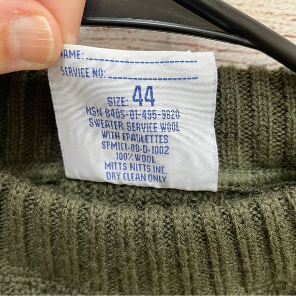 NEW WITHOUT TAGS DSCP OLIVE GREEN MILITARY SWEATER IN 100% WOOL - Picture 9 of 10